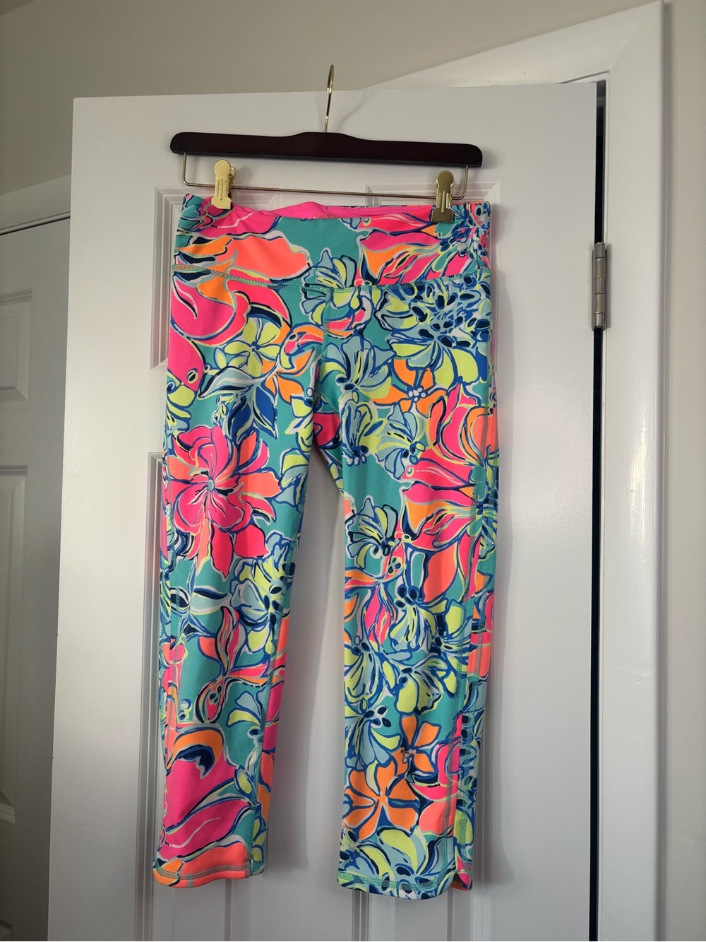 Lilly Pulitzer Luxletic Aqua Floral Capri Leggings with Neon Pink & Orange